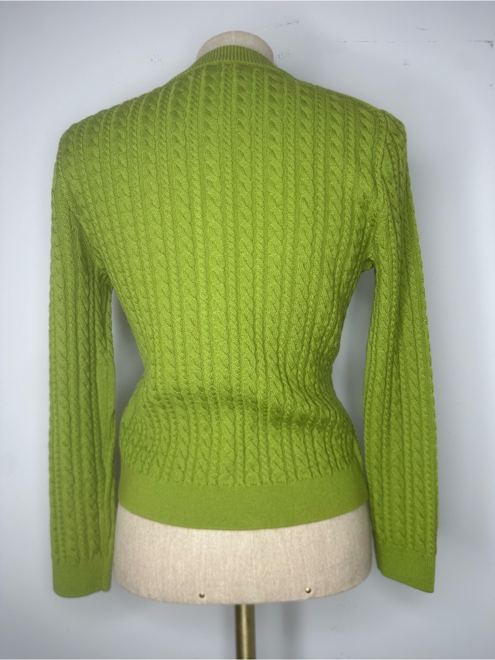 J-Crew Cable-knit crewneck cardigan in merino wool color August Peridot Size XS - Picture 3 of 8